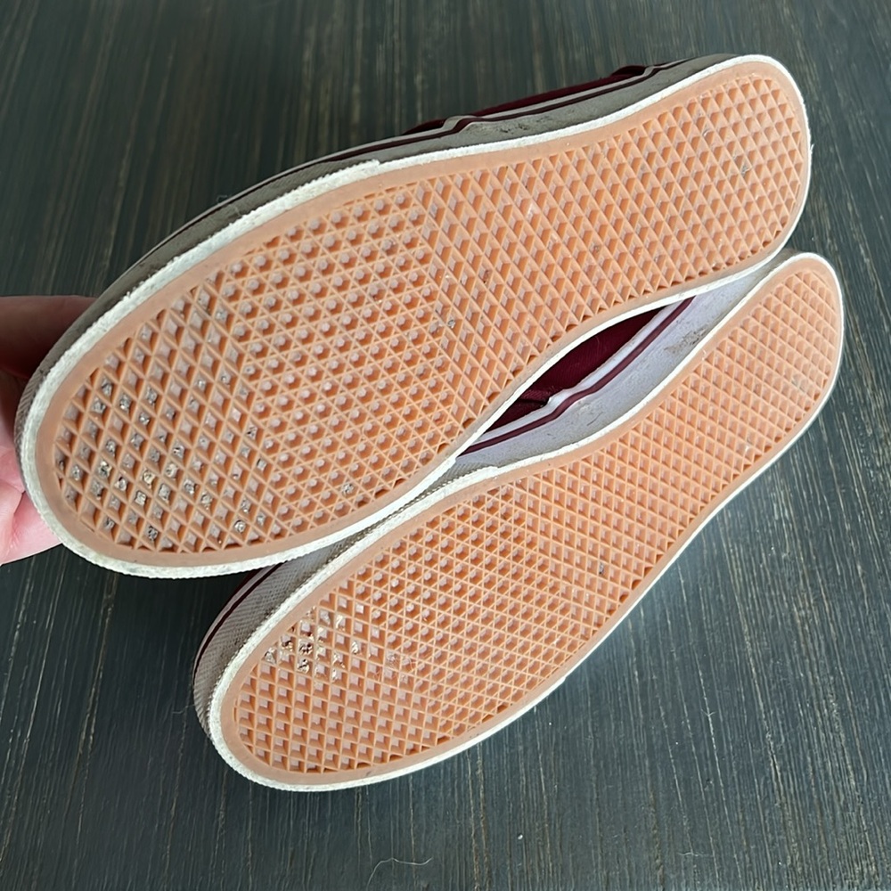 Vans. - Picture 5 of 7